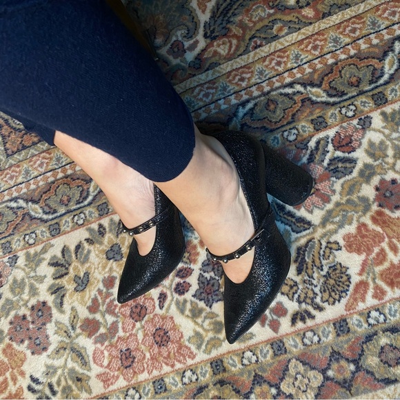 Pointed toe heels - Picture 3 of 6